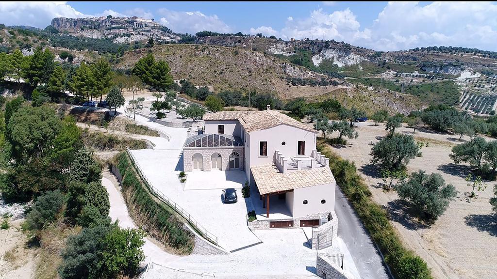 Casale Della Rocca Villa Gerace Exterior photo