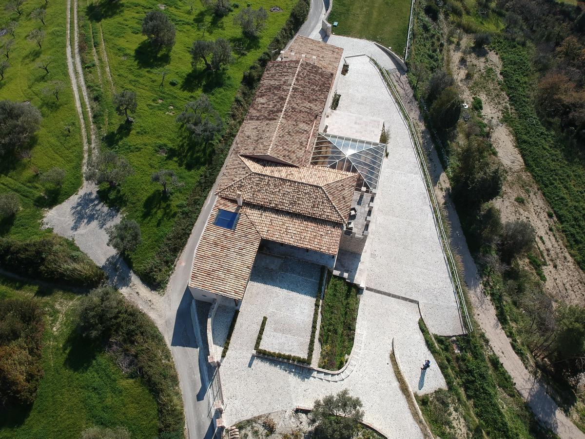 Casale Della Rocca Villa Gerace Exterior photo